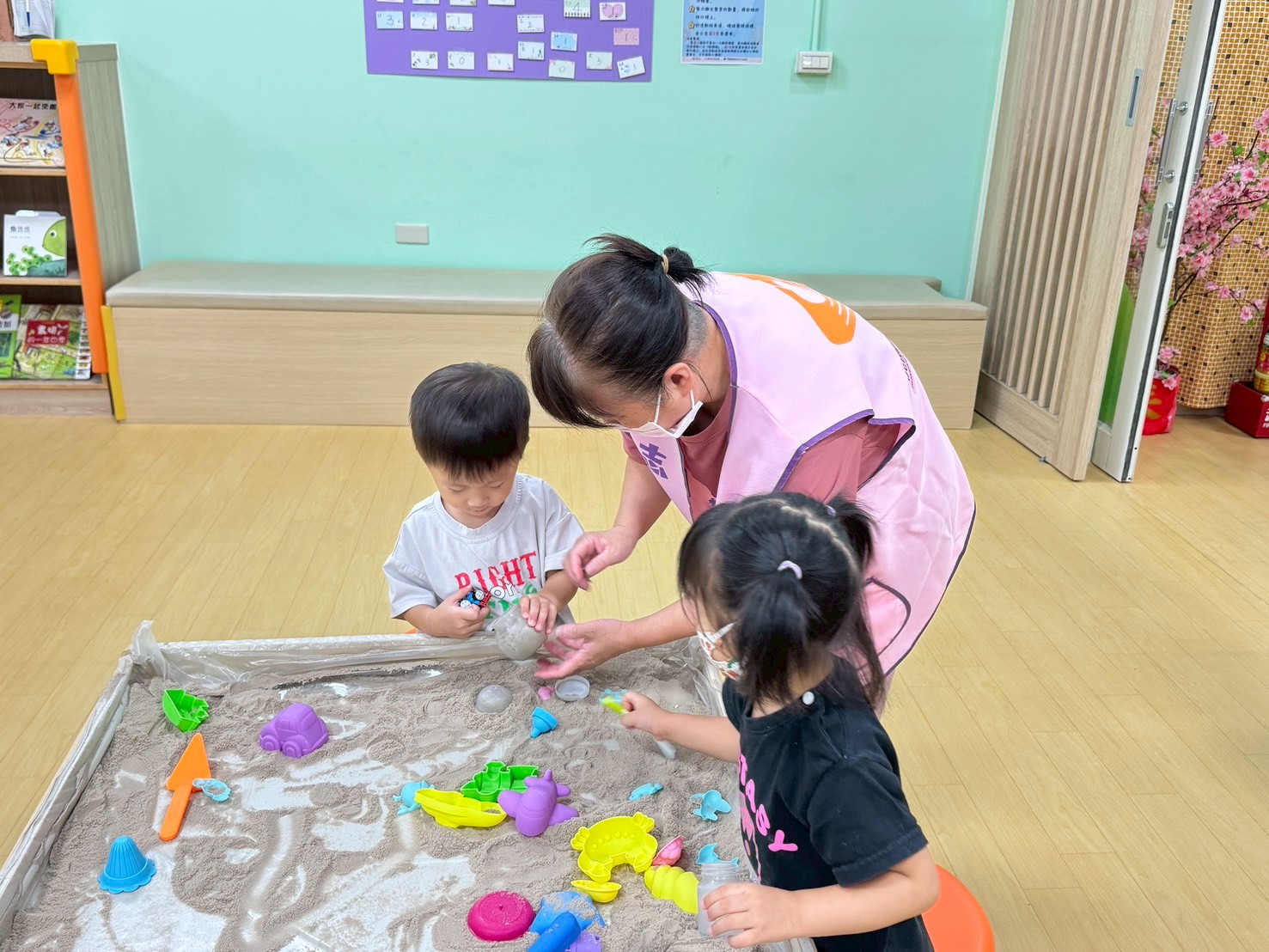 114年明新學校財團法人明新科技大學成果-LINE_ALBUM_20251011_251011_4.jpg照片